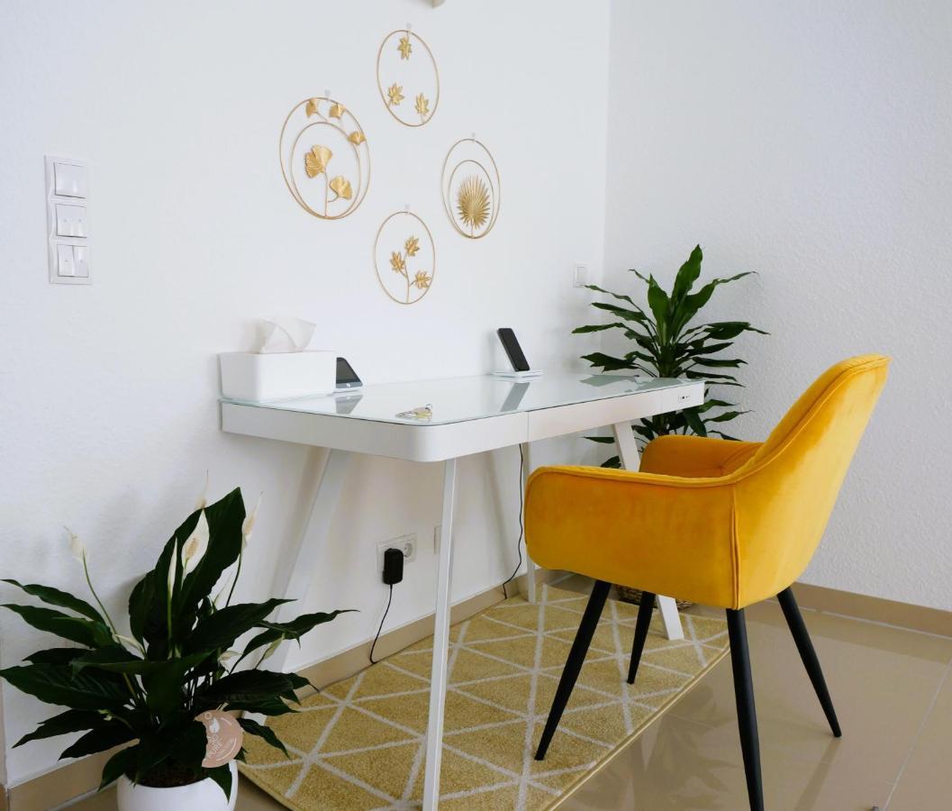 Mein Apartment Flowers Mit Kamin, Bis 10 Personen Frankenthal  Exteriér fotografie