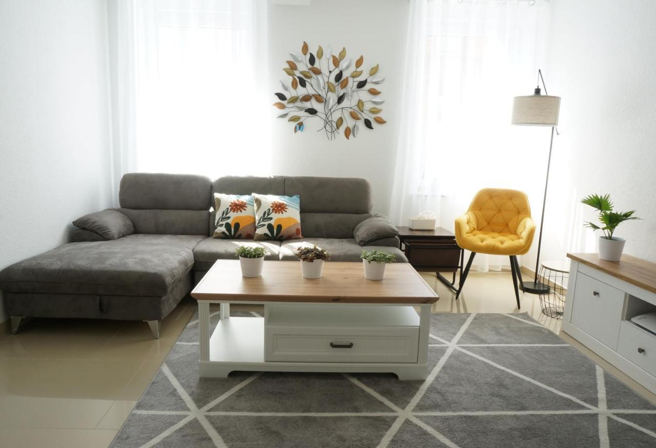 Mein Apartment Flowers Mit Kamin, Bis 10 Personen Frankenthal  Exteriér fotografie