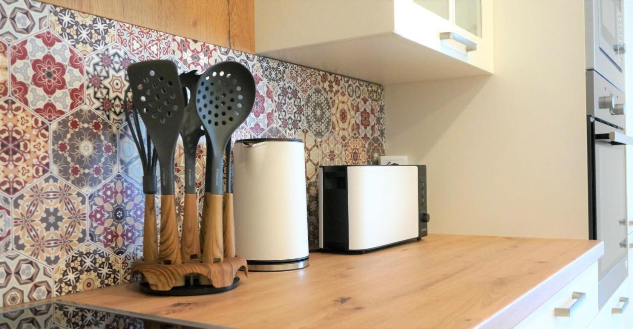 Mein Apartment Flowers Mit Kamin, Bis 10 Personen Frankenthal  Exteriér fotografie